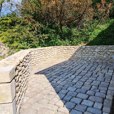 Вилла Le Petit Logis Blere Экстерьер фото