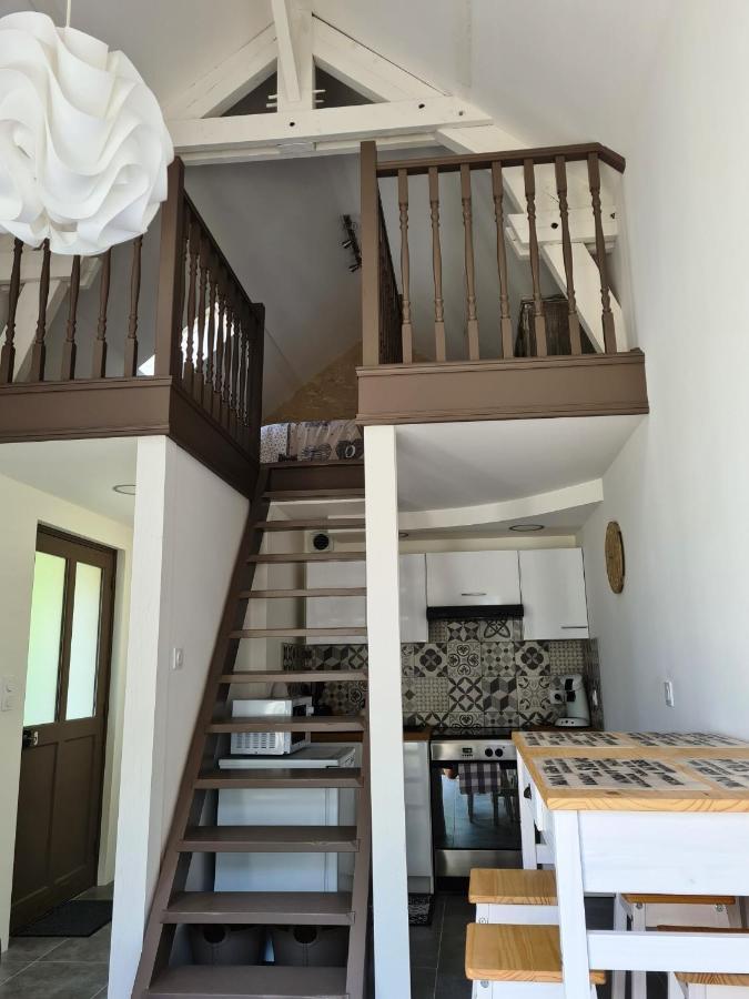 Вилла Le Petit Logis Blere Экстерьер фото